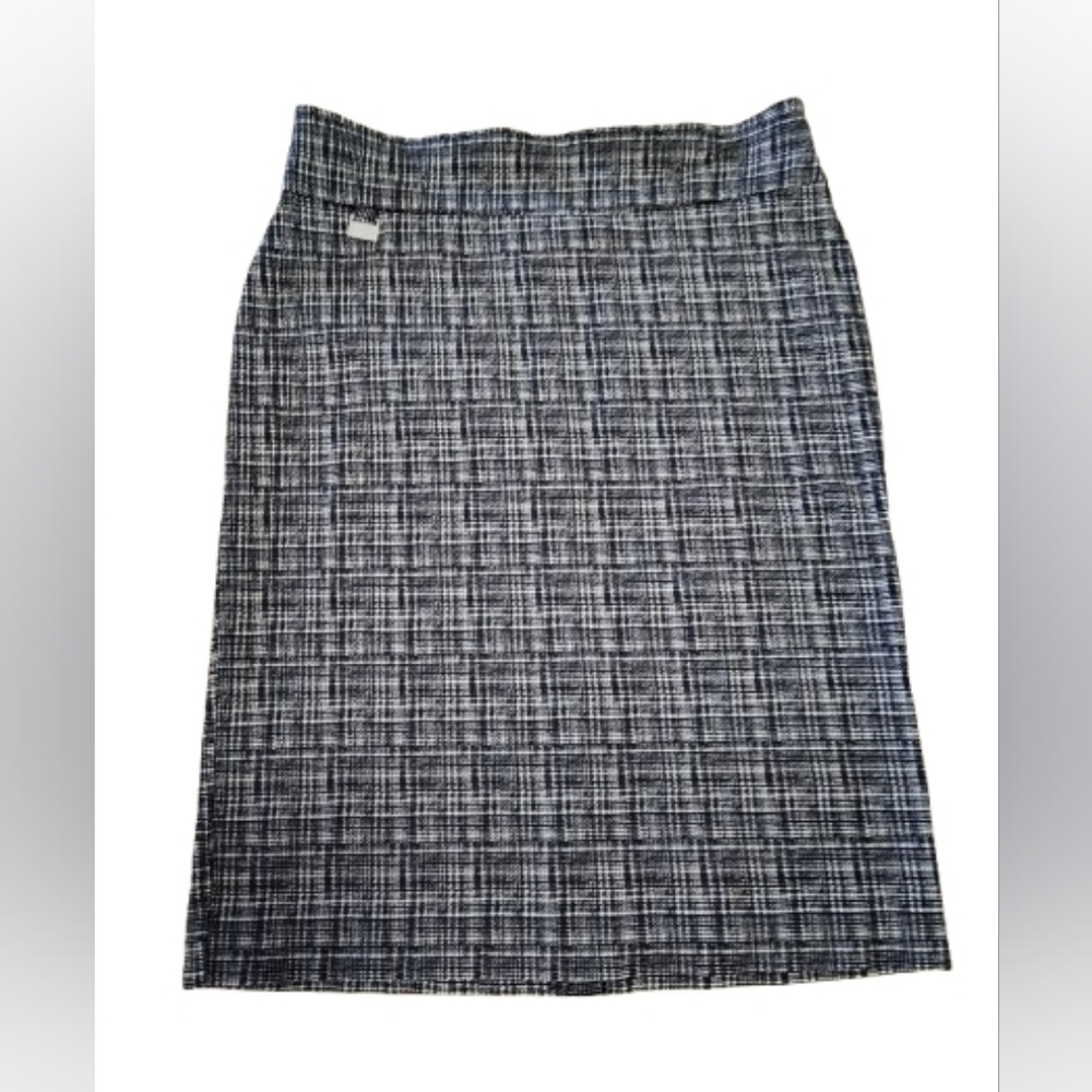 ZAC & RACHEL Elegant Black and White Abstract Grid Patterned Medium Pencil Skirt